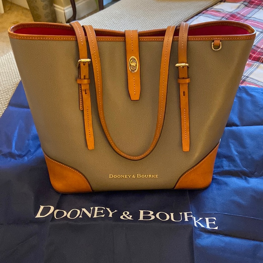 Dooney & Bourke Leather Tote